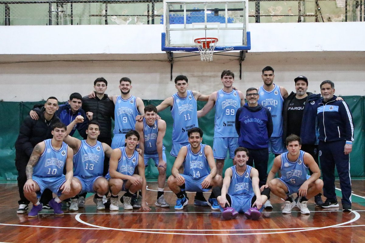 💪🏻🔵 ¡GEVP se hizo fuerte en Villa Urquiza!

👉🏻 El equipo de Villa del Parque golpeó en el cierre y se llevó un gran triunfo ante Pinocho por 76-63, como visitante.