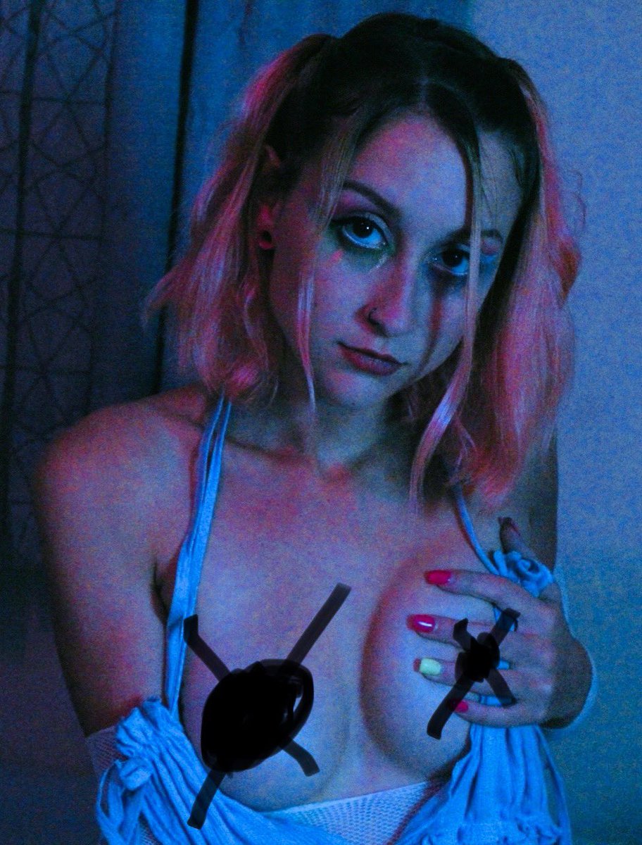 Lilacmoon193's tweet photo. @FinestOnlyFans Do you like them a little crazy?  check my bio for OF #findom #walletdrain #onlyfans https://t.co/39LcJBqpvh