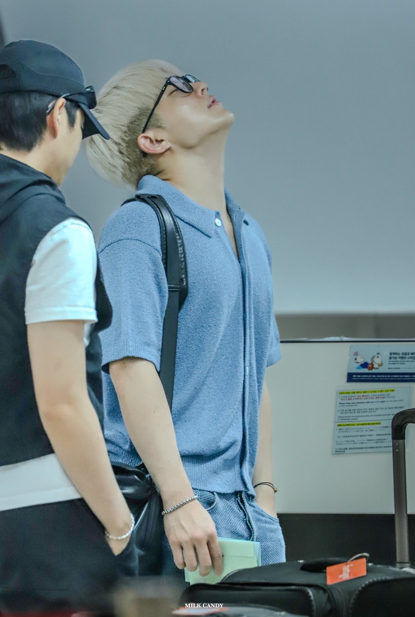ast_jin_vv15's tweet photo. #진진 https://t.co/6WO0HYjUIf