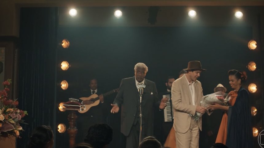 AAAAAAAAAAA
EU VOU CHORAR 
CANDITA VIVEEEEEEEEEE 😭🥳🥹😍 #etamundomelhor