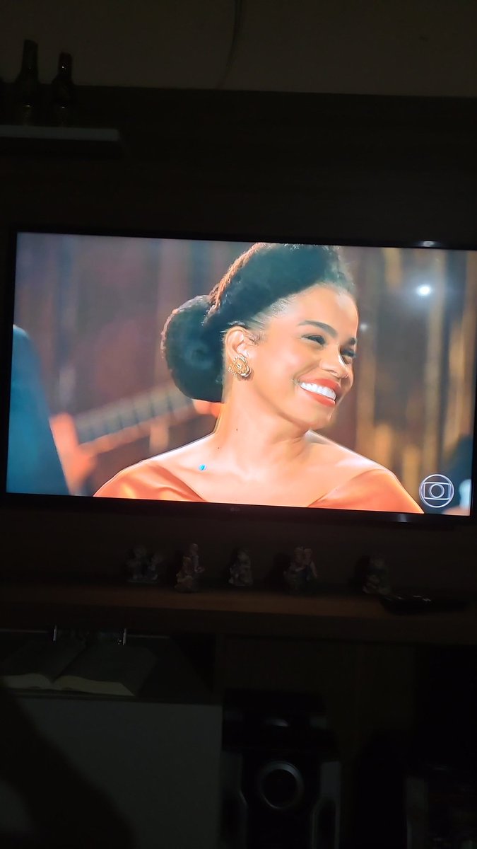 Avisa que é elaaa. 
<a href="/JenifferOFC/">Jeniffer Nascimento</a> arrasando como sempre🥹🥹😍😍😍😍😍😍👏🏻👏🏻
#etamundomelhor