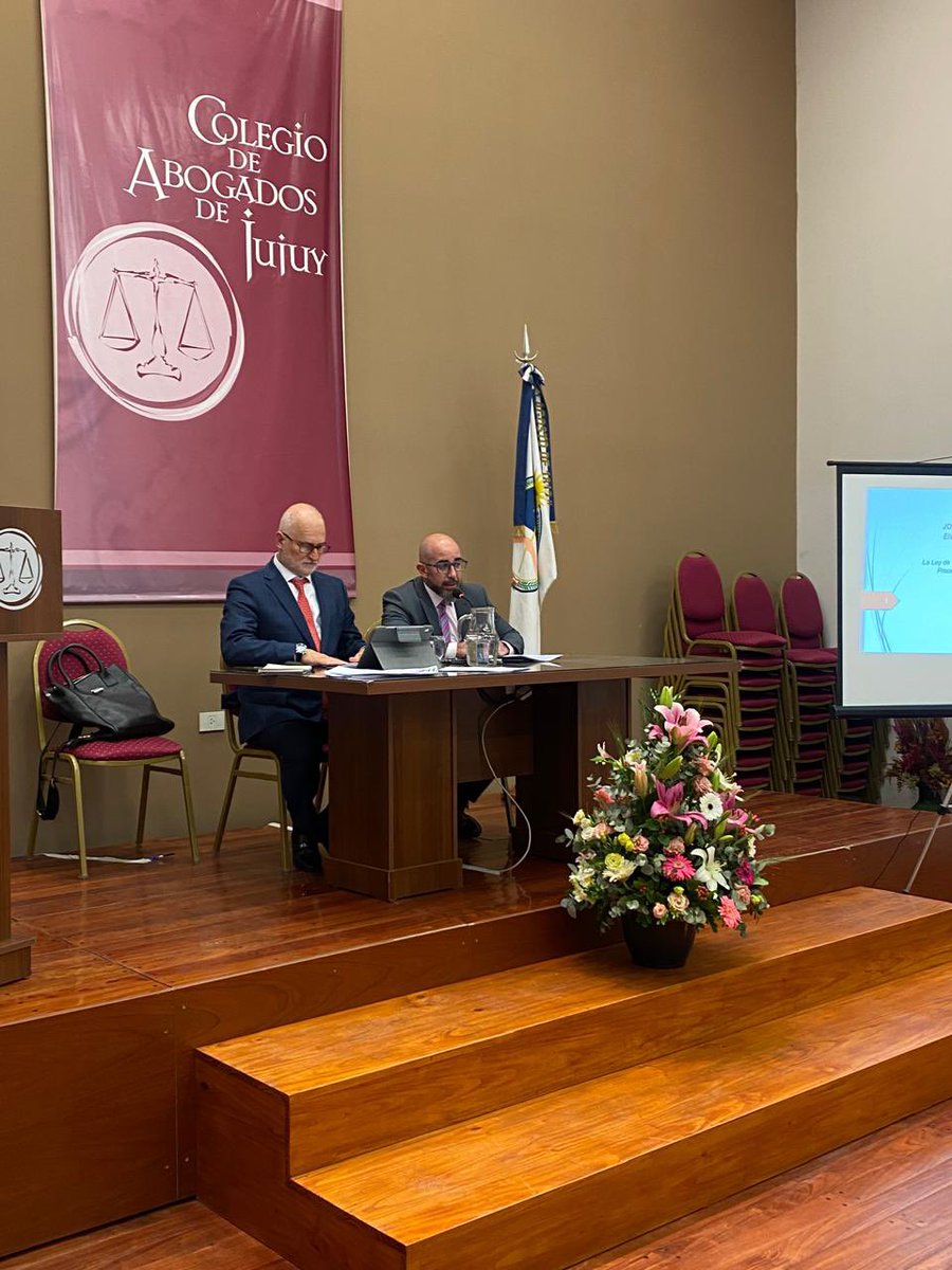 abogadosxarg (@abogadosxarg) on Twitter photo Ayer, <a href="/nachobiglieri/">Alberto Biglieri</a> , miembro de AxA, estuvo en las Jornadas de Actualización en Derecho Administrativo en Jujuy, donde compartió ideas sobre la Ley de Bases, la IA en los procedimientos administrativos y los nuevos rumbos del Derecho en Argentina.
Excelente encuentro de Ayer, <a href="/nachobiglieri/">Alberto Biglieri</a> , miembro de AxA, estuvo en las Jornadas de Actualización en Derecho Administrativo en Jujuy, donde compartió ideas sobre la Ley de Bases, la IA en los procedimientos administrativos y los nuevos rumbos del Derecho en Argentina.
Excelente encuentro de