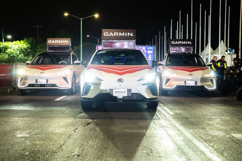 #MGMotor participó por tercera vez en el Maratón CDMX, donde más de 30 mil corredores atravesaron puntos clave de la capital y recorrieron los 42km, el IM LS7 encabezó la ruta como vehículo oficial, mientras el Cyberster y otros modelos dieron soporte. 
<a href="/MGMotorMx/">MG México</a> #News