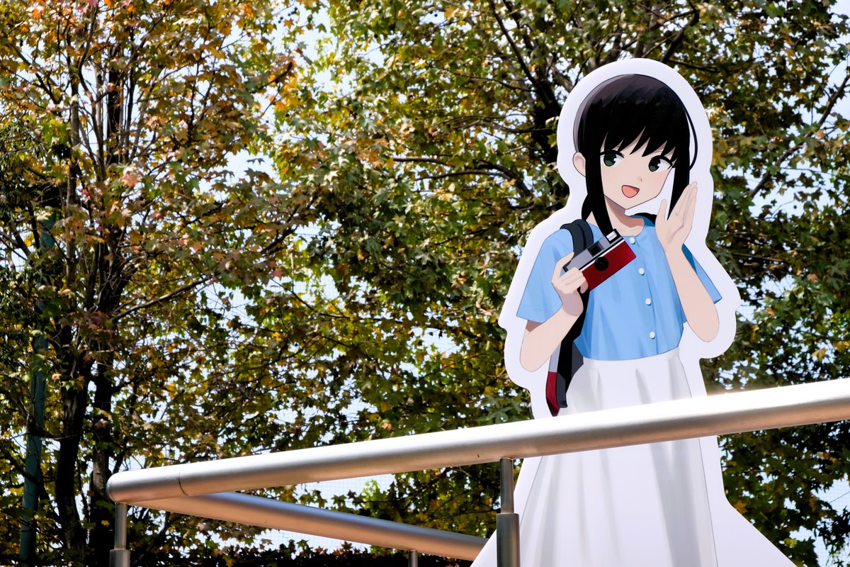 呉市立美術館の吹雪ちゃん
毎週移動していました。御存じでしたか。

あの娘、明るめの服着るの　初めてなんです。
初の呉旅行で、張り切っていたのかも。

2週目以外快晴でした。
青空と合わさって、凄く綺麗でした。

お外に置いてくれて本当にありがとう。
嬉しかったです。

なつぶきロスが辛い。