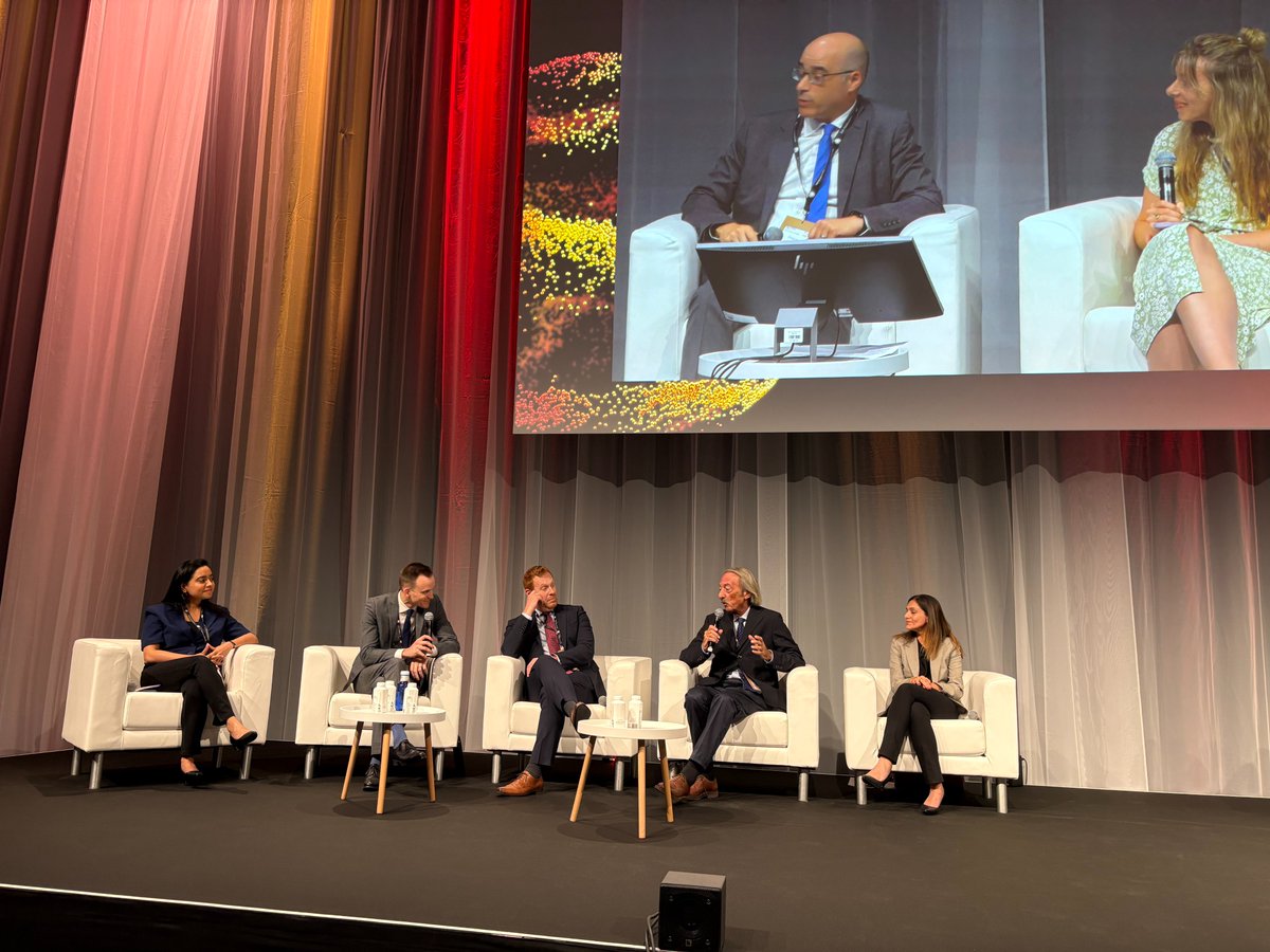 WGCPMChair's tweet photo. 💔 Not everyone benefits equally CV health!

At #ESCCongress 2025, The Lancet Regional Health – Europe unveiled its Series on CVD Inequities, chaired by @RBugiardini  w/@DrMarthaGulati &amp; @cpgale3 

👉https://t.co/r2iE34ddBP

✨ Equity isn’t optional—it’s the future https://t.co/IcW8un9cdf