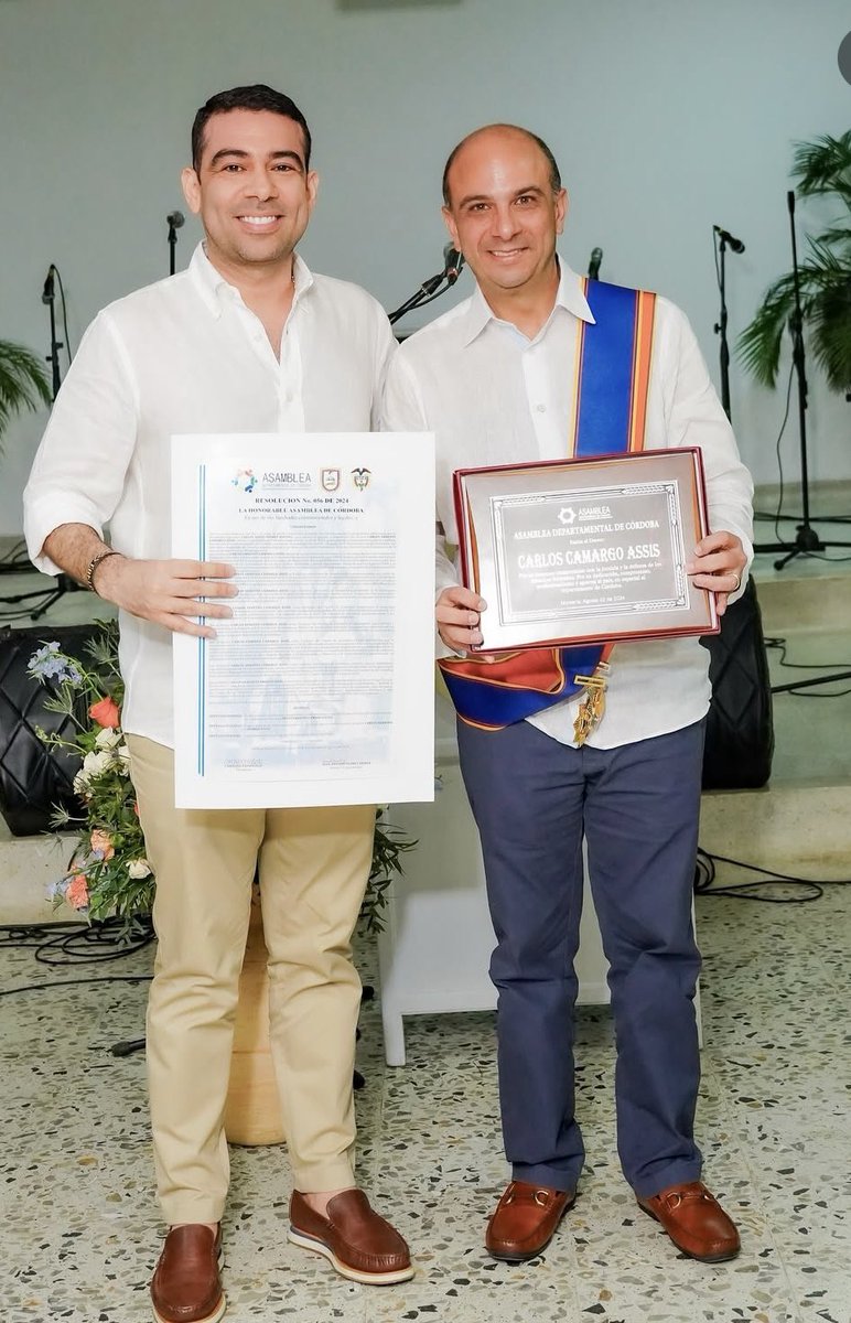 La elección de un nuevo magistrado de la Corte Constitucional fortalece nuestra democracia y garantiza la separación de poderes. Felicitaciones al doctor Carlos Camargo Assis por este importante logro, orgullo cordobés.