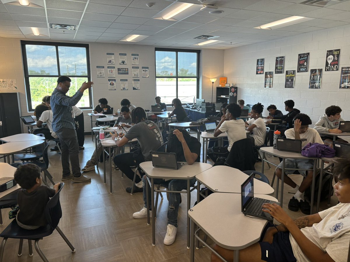 Team conditioning then program study hall with Mr. Dukes, one of the best teachers in Coweta county! Our student-athletes are showing leadership and learning accountability, toughness and togetherness. 1% better, go Cougars!
#CougarMentality 
#NewnanHoopsFamily