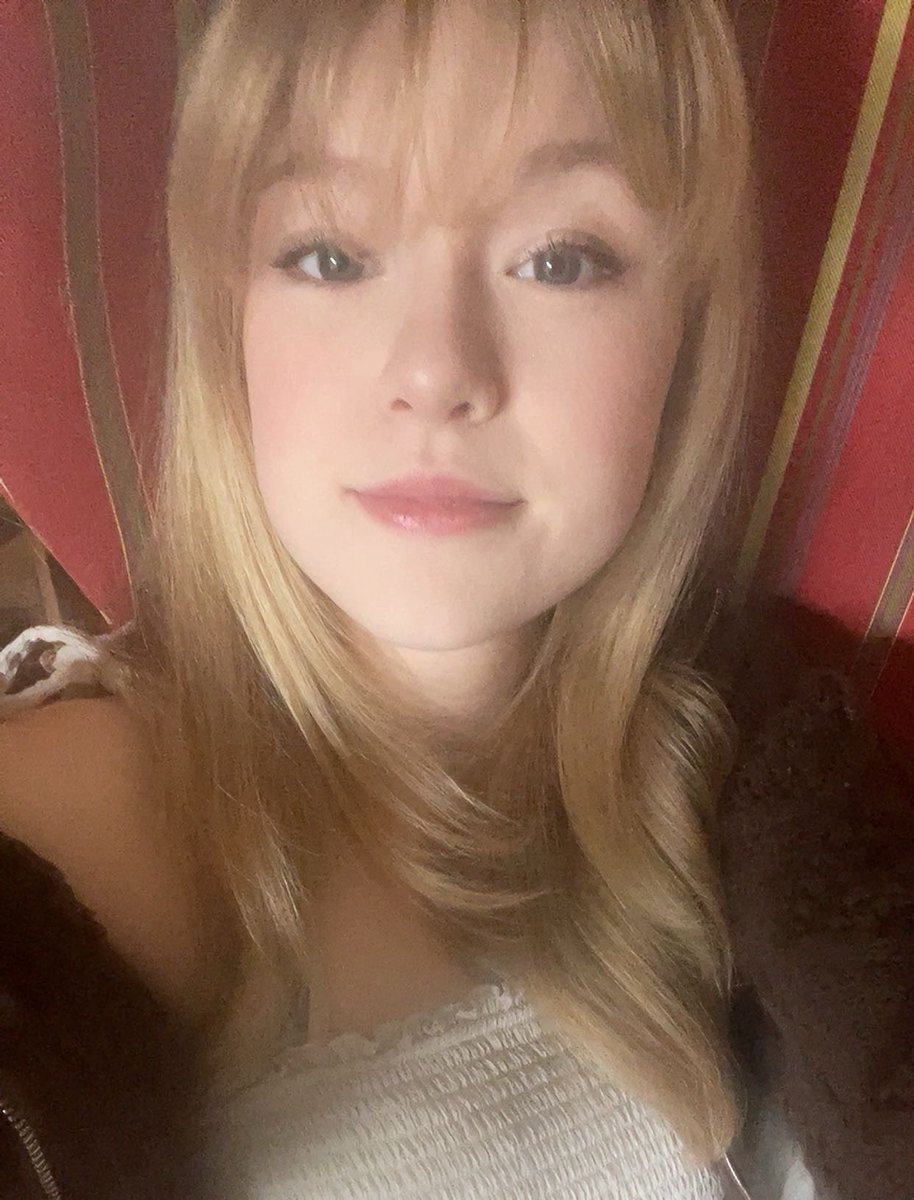 4nnm4r1e's tweet photo. hehe hi:3

⟢ 19 she/her 
⟢ mdni
⟢ anime, music, games, books, cats, n general life stuff
⟢ lets be friends:)
⟢ #anitwt #moothunt #promotwt #moots #musictwt #gamingtwt https://t.co/B4yX3uMLhI