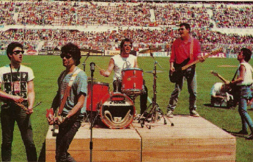 Xutos e Pontapés na festa de campeão nacional do SL Benfica, Antigo Estádio da Luz.