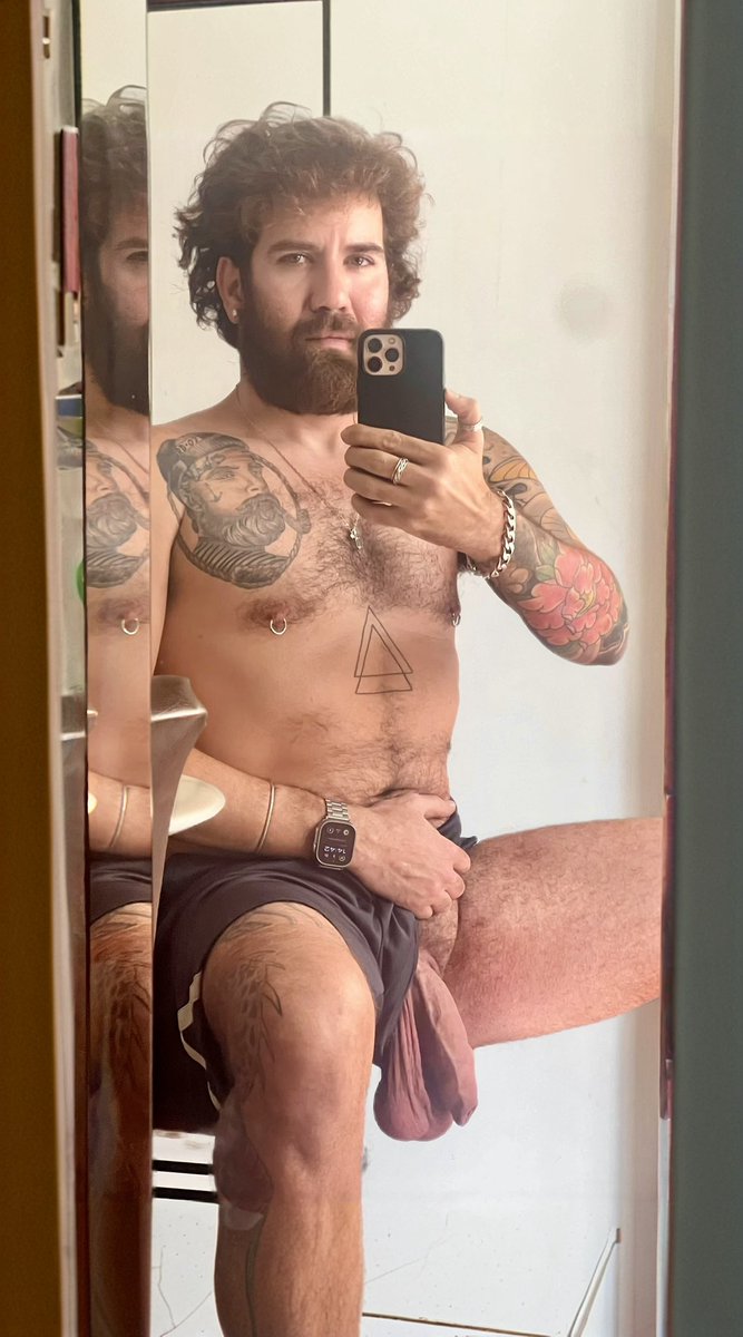 Soft… and still too much to handle. Imagine when it gets hard.

#BigCock #GayNSFW #Hung