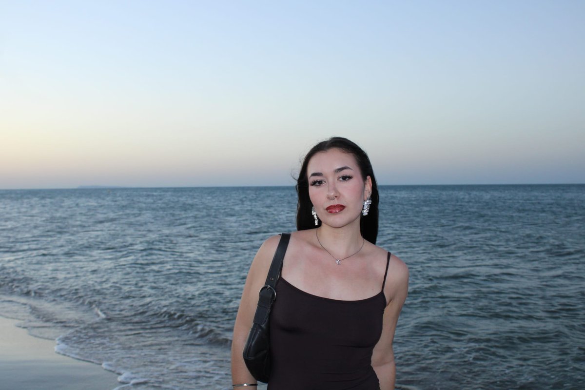 cinnamon girl🧘‍♀️ tweet media