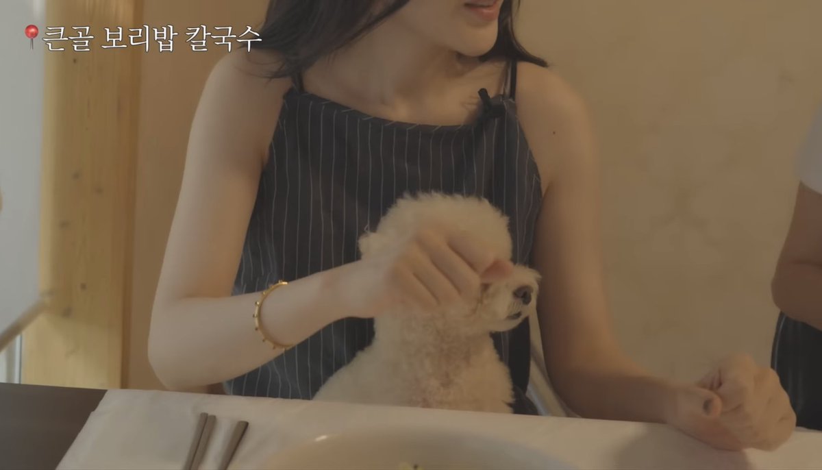 앙 똑같이생긴모녀에게관심이잇습니다..