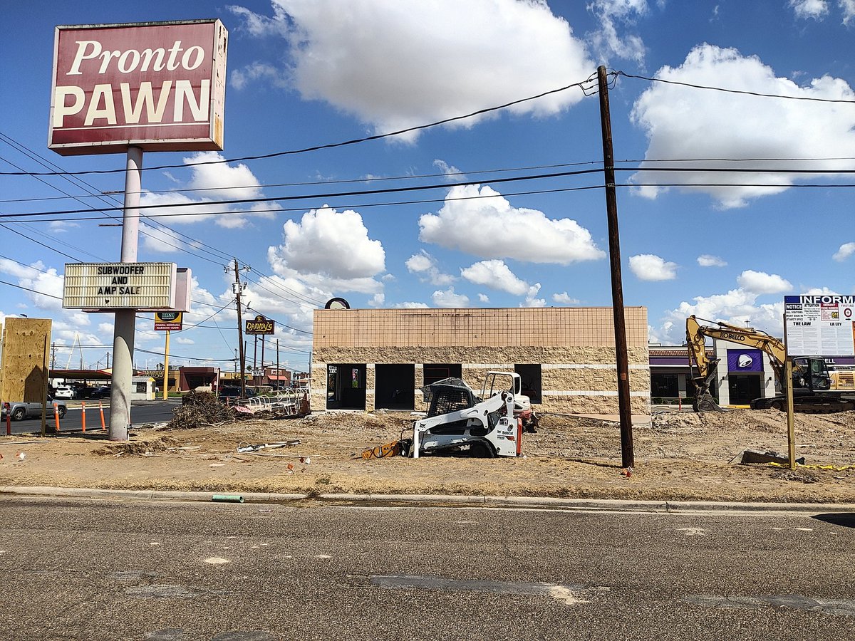 De Laredo tweet media