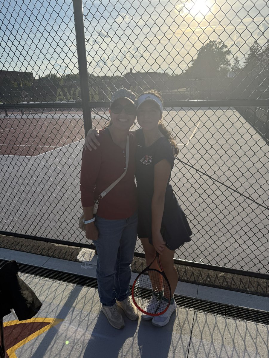 In a 4-1 loss to Avon Lake, Ava wins at 2nd singles 6-2 6-3 in a gutsy effort.  Titans haven’t taken a point from the Shoregals in many years!! #TitanProud <a href="/AthleticsBMHS/">Berea-Midpark Titans</a>