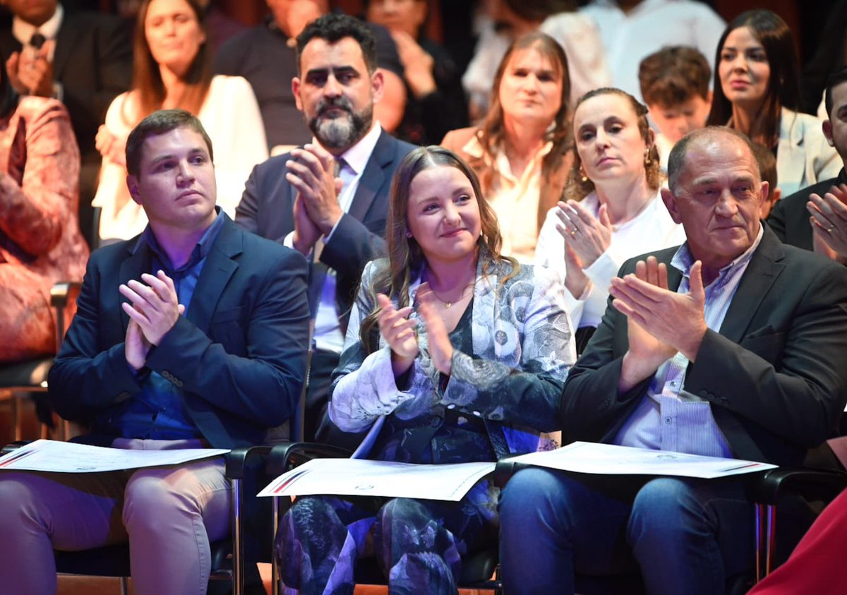 Lucas Romero Spinelli (@lucasaromero) on Twitter photo Proclamación y entrega de los diplomas a los diputados electos el pasado 8 de junio. 
La voluntad popular decidió que estos sean nuestros legisladores. Proclamación y entrega de los diplomas a los diputados electos el pasado 8 de junio. 
La voluntad popular decidió que estos sean nuestros legisladores.