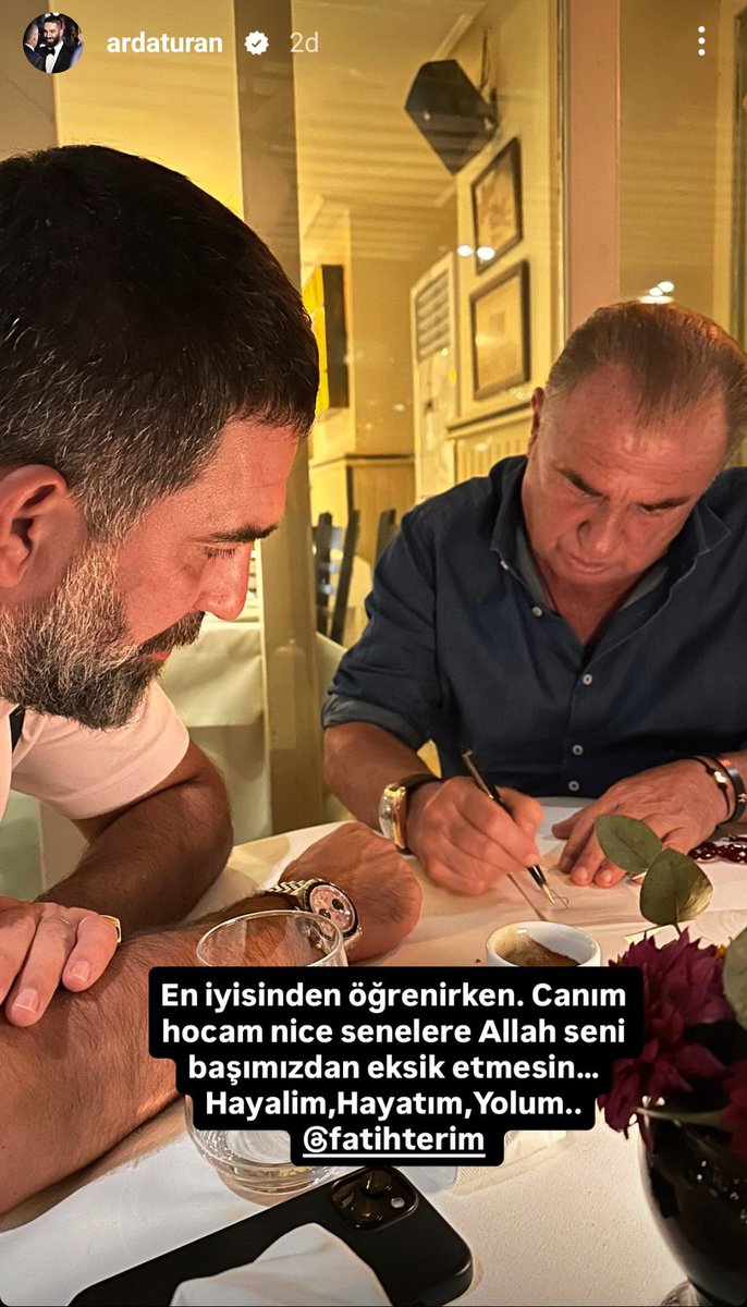 Arda Turan'ın paylaşımı 

"En iyisinden öğrenirken. Canım hocam nice senelere Allah seni başımızdan eksik etmesin... Hayalim, Hayatım, Yolum."

<a href="/GalatasaraySK/">Galatasaray SK</a> #Galatasaray 
#GalatasaraySK #AlayınızaYunusAkgün