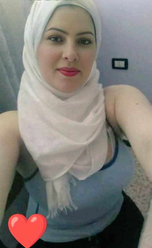 سوال للنقاش؟!

كيف سيكون شكل الحياة بين رجل عصبي وإمرأة عنيدة.!؟🤔