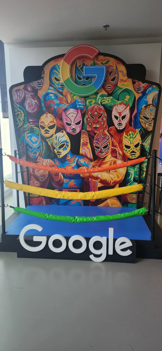 Yesi Days 🤓 tweet media