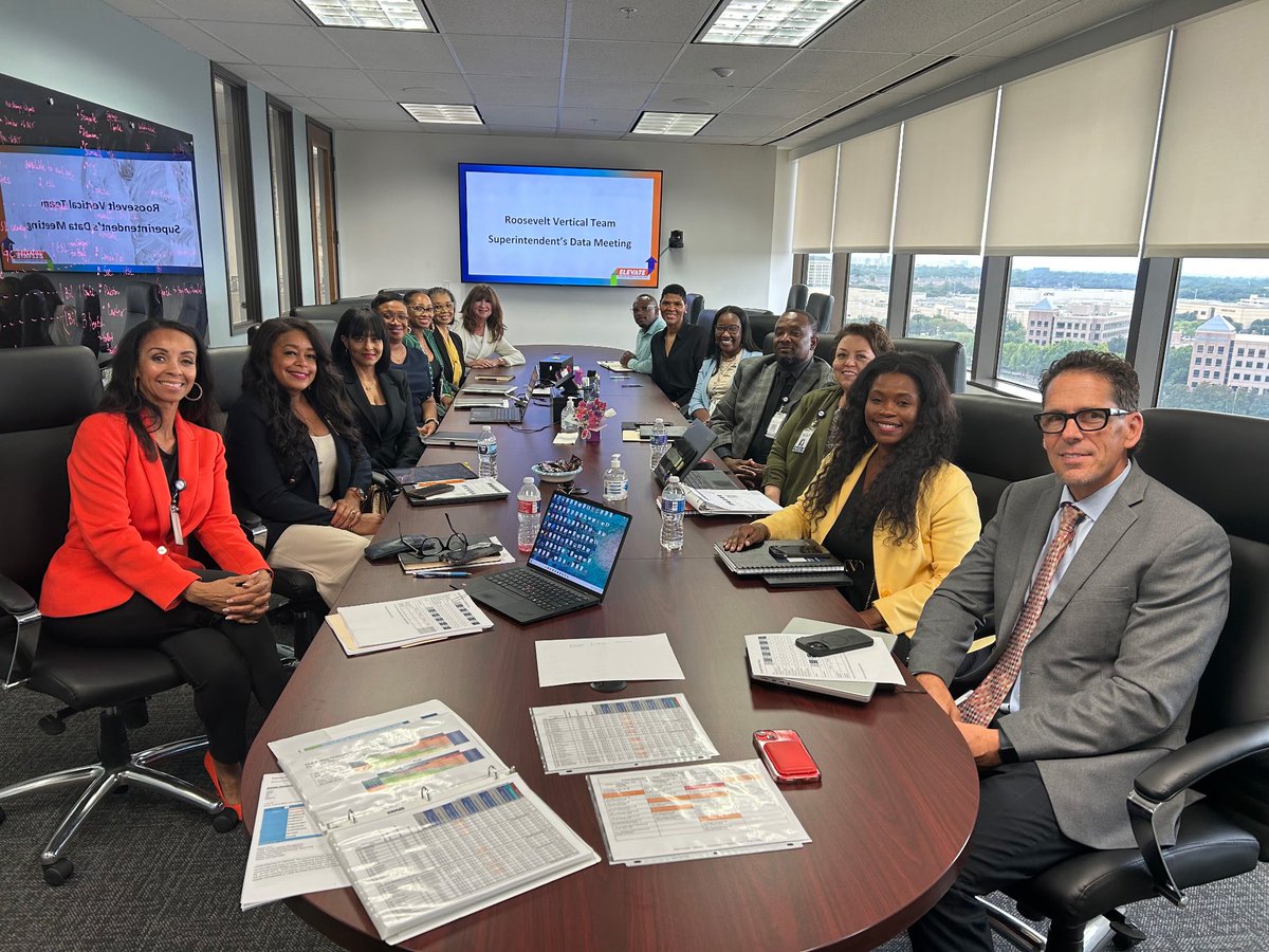 Pamela Lear tweet media