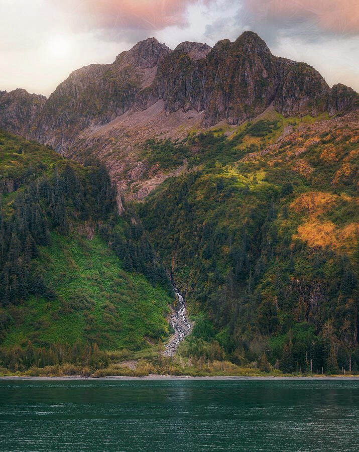 Escape into the stillness of Alaska 🌄✨
A sunrise waterfall flows into the calm waters of Resurrection Bay — a moment of pure serenity captured in fine art.

👉 dansproul.com/featured/resur…

#Alaska #Nature