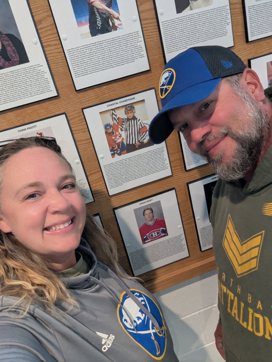At our annual vacation in North Bay we caught a Battalion game and checked out the North Bay hall of fame! Too bad he has the wrong jersey on in the pic 😒 <a href="/craigrivet52/">Craig Rivet</a>
