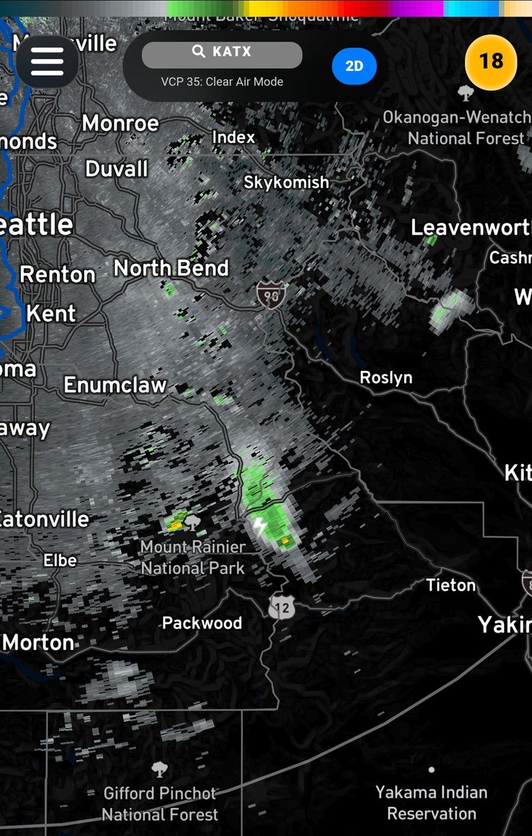 The #WildcatFire is burning so hot that it just generated its own thunderstorm, also known as a pyrocumulonimbus! This will likely cause the fire to spread even more via lightning strikes caused by it. Basically creating a wildfire feedback loop...🌩🔥 #wawx