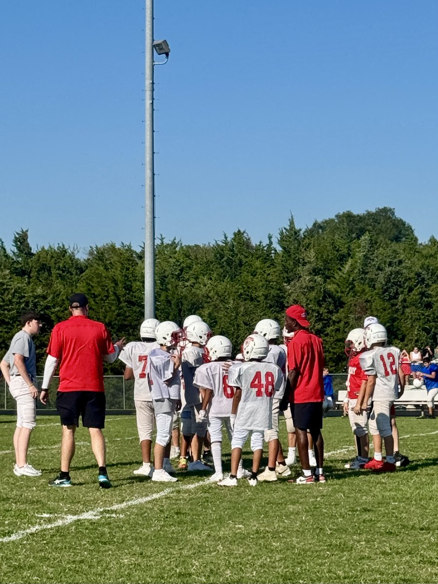 MidwayMS's tweet photo. ππ₯ Our 7th grade football team brought the HEAT at the scrimmage vs. RVMS! Proud of their hustle and teamwork on the field! πͺπΎ #PantherPride #MMSFootball #FutureFridayNights https://t.co/Ip88WogcbI