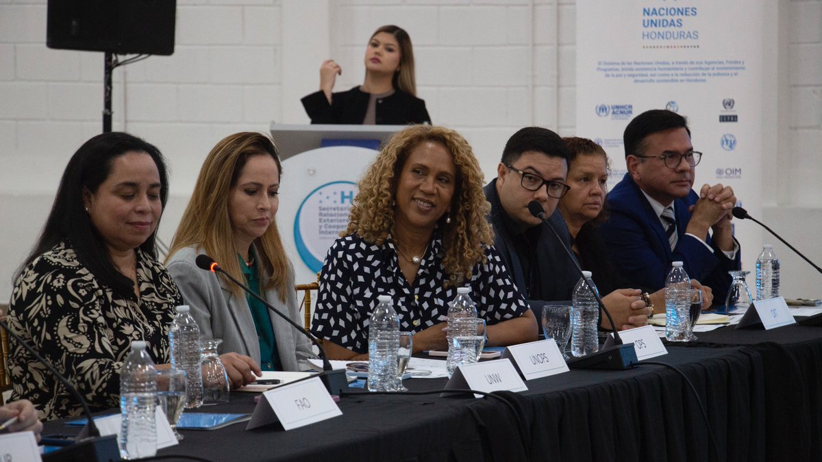 El Equipo de País de la ONU, liderado por el Coordinador Residente, <a href="/AleAlvarezUN/">Alejandro E. Alvarez 🇺🇳</a>, participó en la reunión del Comité Directivo del Marco de Cooperación de Desarrollo Sostenible de Honduras, presidido por <a href="/CancilleriaHN/">Cancillería Honduras</a>, que destaca la fortaleza de cooperación con el <a href="/GobiernoHN/">Gobierno de Honduras</a>.