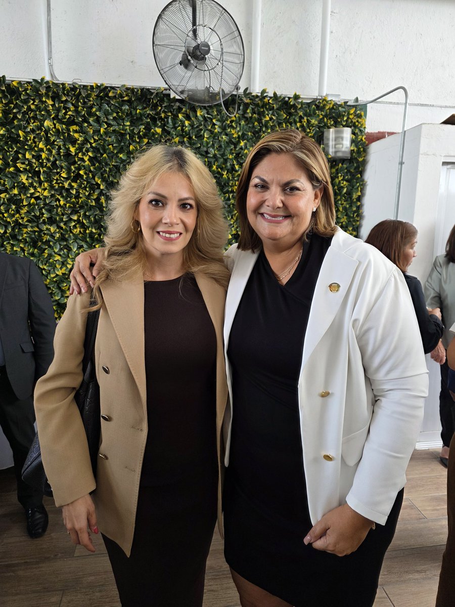 Asistí a la Sesión Solemne de Instalación de la nueva integración de la <a href="/TEPJF_GDL/">Sala Regional Guadalajara</a>

Agradezco la invitación formulada por las Magistraturas integrantes de la Sala <a href="/Magdo_SAGO/">Sergio Guerrero</a> e <a href="/Irinacervantes3/">Irinacervantes</a>
y deseo que sea una gestión exitosa de la Presidenta <a href="/rebecabarreraa/">Rebeca Barrera</a>.