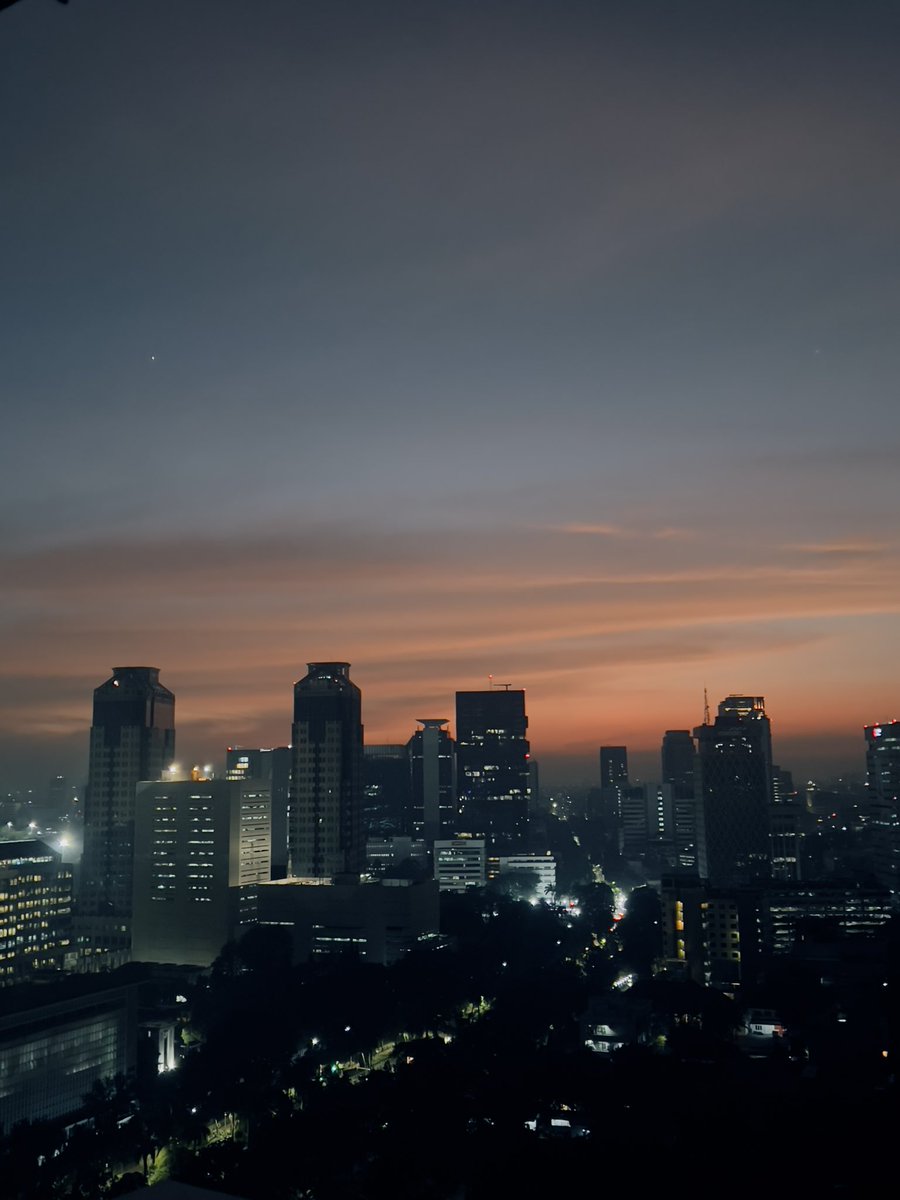 Andreas Kurniawan tweet media