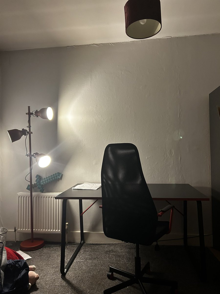 built my desk, chair, and lamp in my new uni house today!! streaming comeback coming soon yall :))