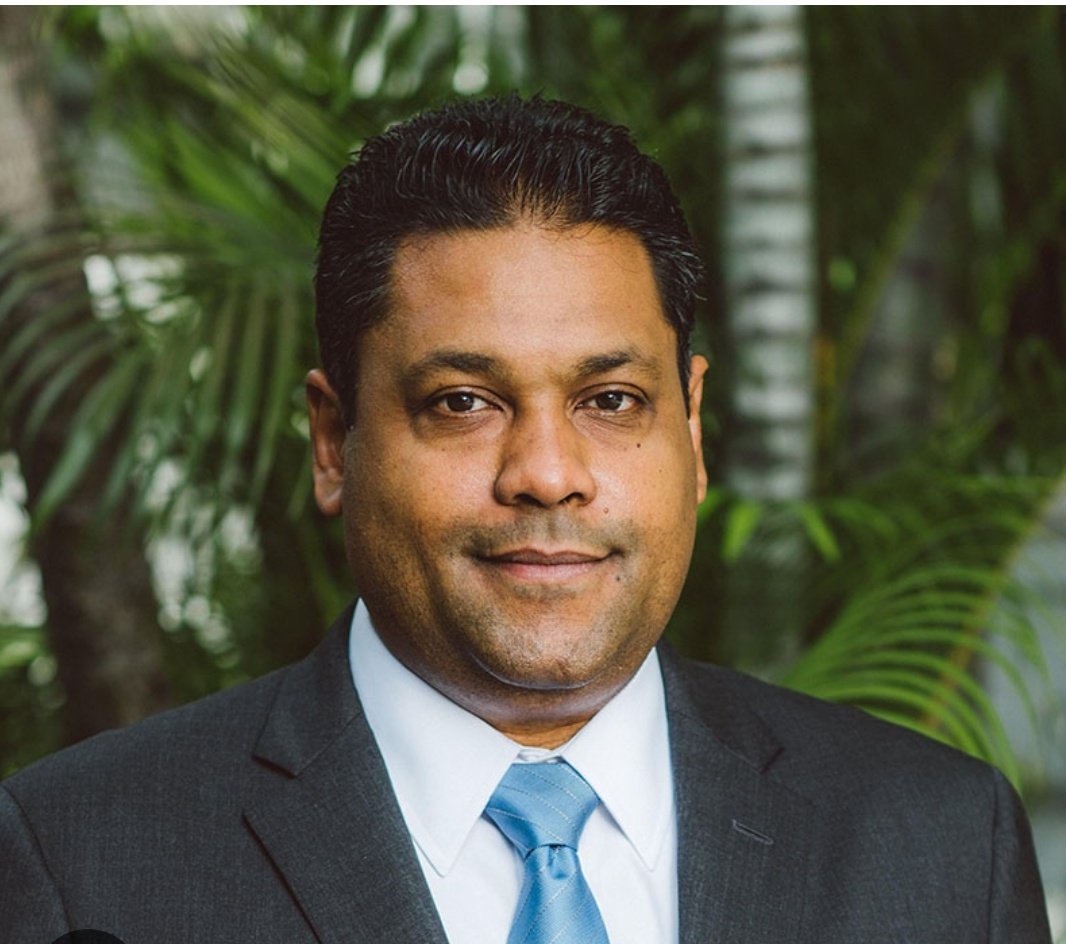 tchiack's tweet image. Atik 21-1:
Lè yon Ayisyen fè krim trayi peyi li, yo dwe kondane l pou travay a vi pou Leta, nan travo fòse, san yo pa janm gen dwa fè l gras.. #Laurent st-syr @martinejmoise @citoyendidier @DrArielHenry @SenateurCheramy @avokapepla @PrezidanTitid @MichelJMartelly
#PCEC