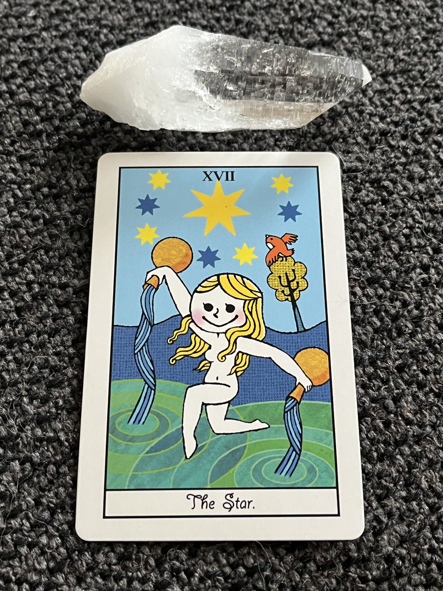 今日の一枚引き

【星、正位置】

12回目の登場、文字通り星からのメッセージを受け取るように、直感などを大切にすると良さそう。普段は左脳重視生活ですが、時にはそうではない部分も活用することで、バランス良くりそう。ということで受信できるよう、耳を澄ませたいものです✨

#マカロンタロット