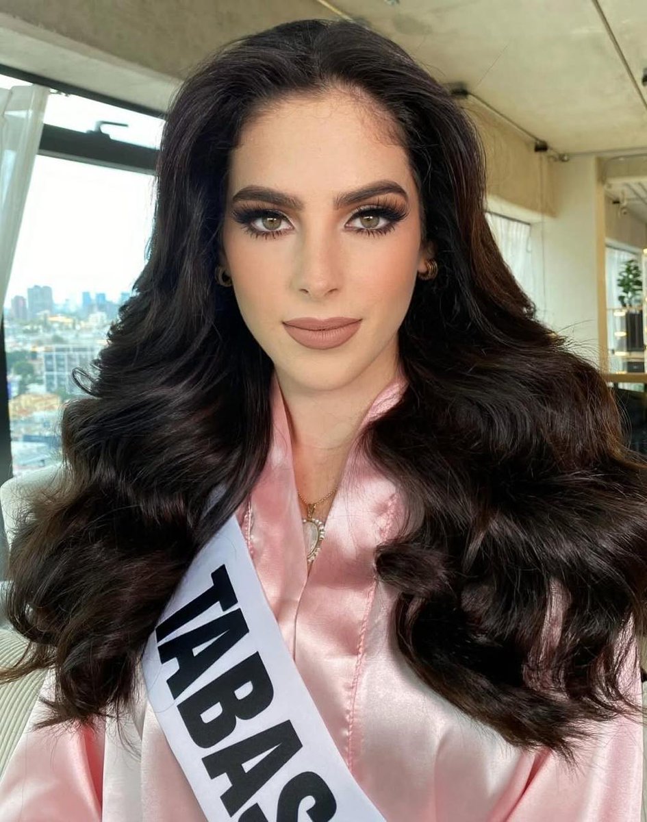 📲#TendenciasDeAhora| ¡NOS DIO ROSTRAZO DE IMPACTO, DEVORÓ!😍🤩👑💅🏼 Fátima Bosch Fernández, ingresó oficialmente este día a la concentración del #MissUniverseMexico en #Guadalajara, #Jalisco, y está explotando las #RedesSociales con una fotografía que sin duda la hace la favorita