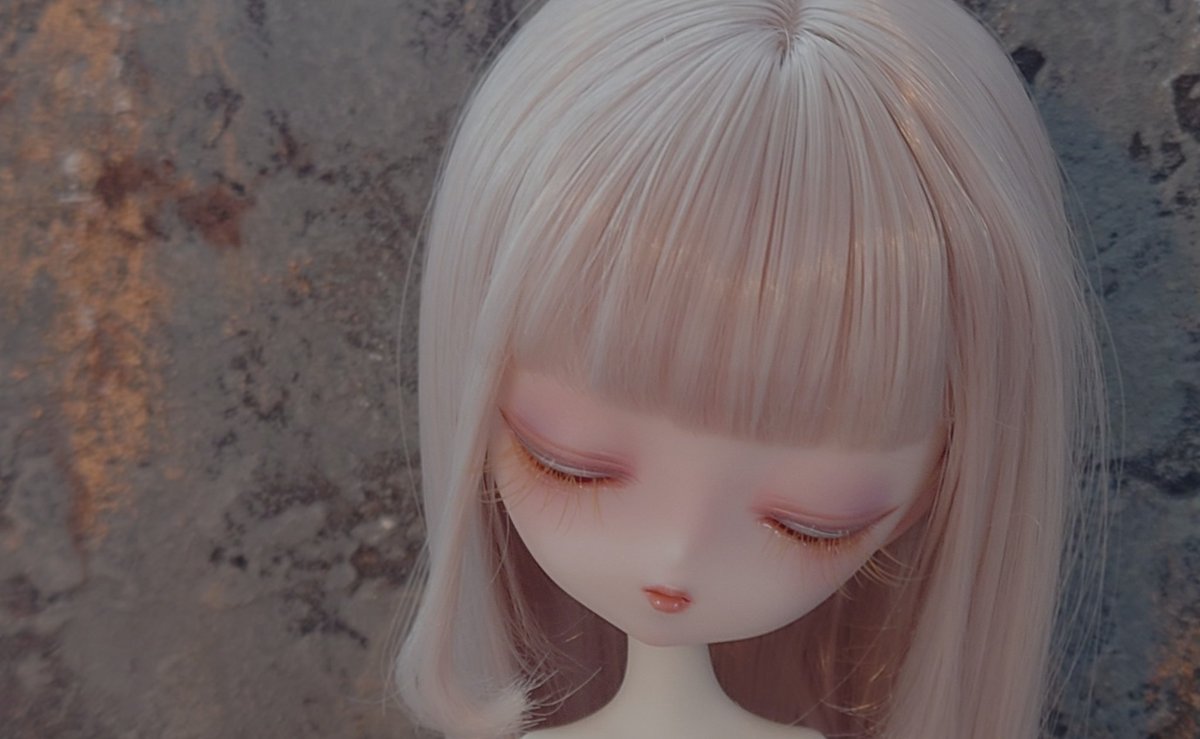 momomare0310's tweet image. 9月のドルショ子その4
砕けた金平糖ちゃん
可愛い服を飾るならこんな子かなのトルソー子ちゃん。
#harmoniabloom
#ハルモニアブルーム
#まれっこ