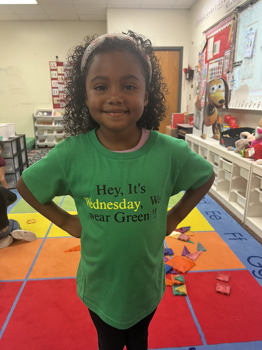 We wear green on Wednesdays! <a href="/CharlesRDrewES/">Drew Elementary</a> <a href="/CrosbyISD/">Crosby ISD</a> #heyday #committedtostudents #kindergarten
