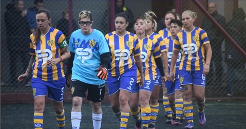 🇺🇦 #FutbolFemenino  #AFA 

Fecha 15: Atlanta cayó 5-0 vs. All Boys.

🔜 Próxima Fecha: local vs. Sarmiento

#AtlantaDeMiVida 💛💙

📸 #AtlantaFutbolFemenino