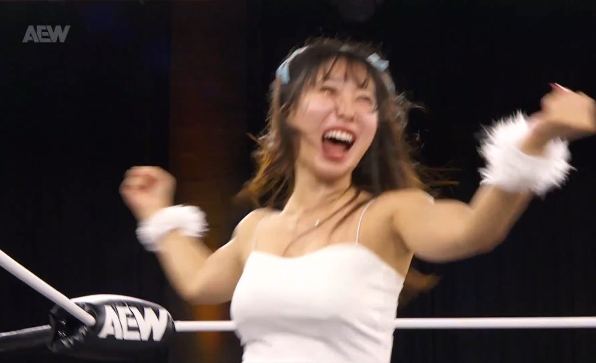 RHIO IS BACK IN AEW!!!
#AEWDynamite