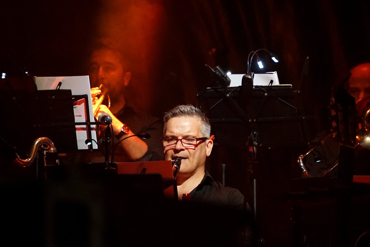 🎙️La música y sonidos tradicionales de #ElNido se han unido esta noche al ritmo de la <a href="/BMusicaPalencia/">BANDA MÚSICA PALENCIA</a> en un concierto extraordinario en la Plaza de la Inmaculada en estas fiestas de #SanAntolín que han entusiasmado a los presentes que han aplaudido y vitoreado al conjunto.