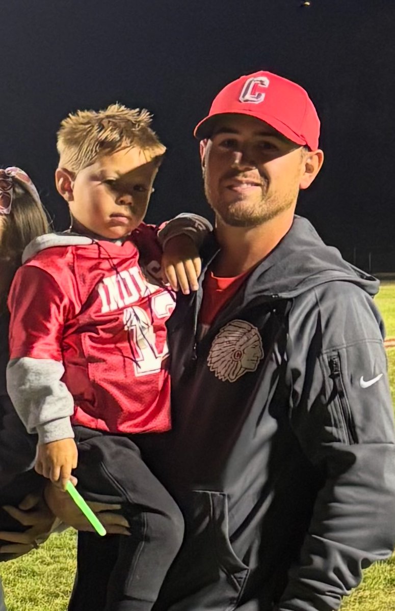 So much bigger than any one of us. 

2-0

#NIGHTBEFORETHENIGHTBEFORE
#52days #bigrandy #discoparty #surfinrizzberry