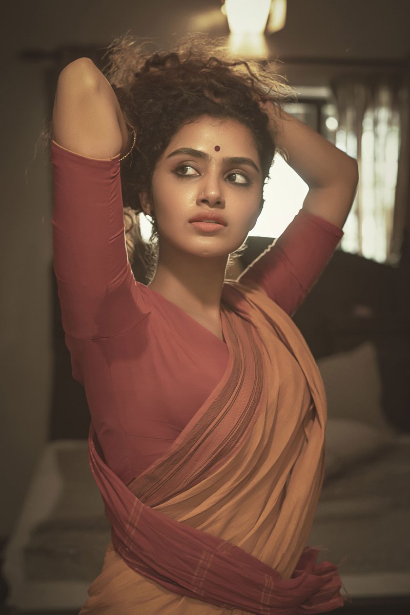 ABU — LUSTZ (@itz__me_abu) on Twitter photo இரவு முழுதும் அவள் எச்சில் உண்டும்
அவள் பெண்க்குழி அமிர்தம் குடித்தும்
அவள் உச்சம் பெற நாவால் ருசித்தும்
அடங்கிய காம தாகம்
காமுகி அவள் தலை சரிசெய்ய
வெளிபட்ட
"அக்குள்" வியர்வை தாகத்தை
மறுபடியும் கூட்டியதடீ...
<a href="/PriDarshni4U/">Priya Darshni</a>
#AbuXDarshu இரவு முழுதும் அவள் எச்சில் உண்டும்
அவள் பெண்க்குழி அமிர்தம் குடித்தும்
அவள் உச்சம் பெற நாவால் ருசித்தும்
அடங்கிய காம தாகம்
காமுகி அவள் தலை சரிசெய்ய
வெளிபட்ட
"அக்குள்" வியர்வை தாகத்தை
மறுபடியும் கூட்டியதடீ...
<a href="/PriDarshni4U/">Priya Darshni</a>
#AbuXDarshu
