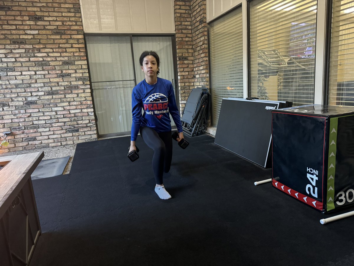 avazipporah's tweet image. Wednesday weights #Hoops