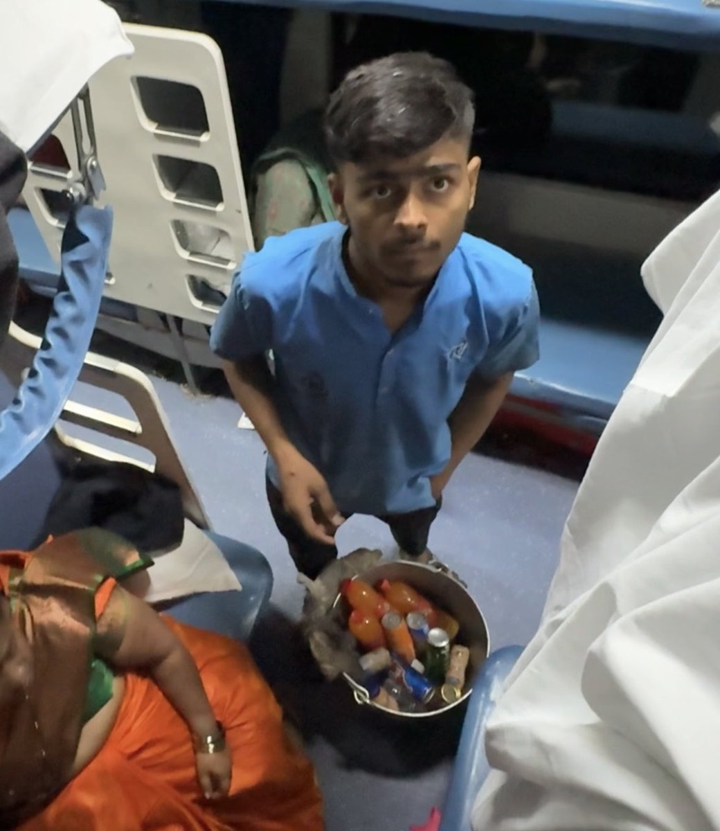 Saurabh Kumar (@saurabhkum86112) on Twitter photo Train: Sachkhand Express (12716)
Coach: B2
PNR: 2602683816
लगभग हर सामान पर ओवरचार्जिंग की जा रही है। यात्रियों से अधिक पैसे वसूले जा रहे हैं। कृपया इस पर तुरंत कार्रवाई करें।
10 घंटे हो गए अभी तक बिल नहीं मिला
<a href="/RailMinIndia/">Ministry of Railways</a> <a href="/IRCTCofficial/">IRCTC</a> <a href="/RailwaySeva/">RailwaySeva</a> @drmndls
#irctc #Railway Train: Sachkhand Express (12716)
Coach: B2
PNR: 2602683816
लगभग हर सामान पर ओवरचार्जिंग की जा रही है। यात्रियों से अधिक पैसे वसूले जा रहे हैं। कृपया इस पर तुरंत कार्रवाई करें।
10 घंटे हो गए अभी तक बिल नहीं मिला
<a href="/RailMinIndia/">Ministry of Railways</a> <a href="/IRCTCofficial/">IRCTC</a> <a href="/RailwaySeva/">RailwaySeva</a> @drmndls
#irctc #Railway