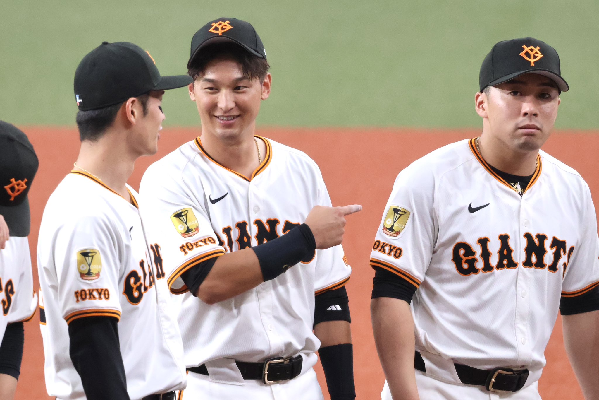 巨人 ガチャネオンver. 吉川尚輝 浅野翔吾 のもとけ on X: 