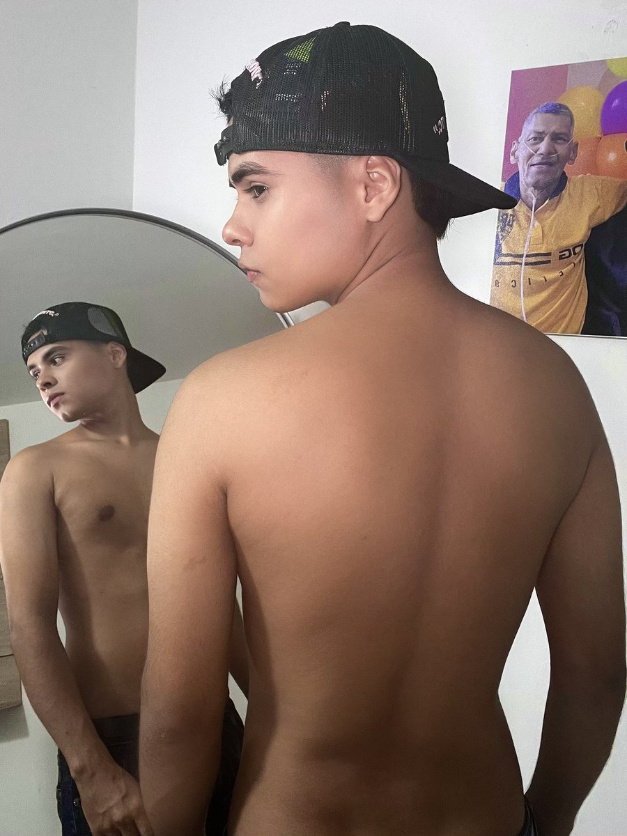 Justin Broowm (@justinbroowm) on Twitter photo 