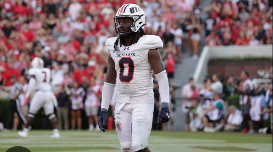 Blessed to receive A Division 1 offer From UT. Martin 🙏🏽🙏🏽🧡<a href="/nickcochran/">Nick Cochran</a> <a href="/CoachVaughnDame/">Vaughn VanDame</a> <a href="/CoachSpeer15/">Tristan Speer</a> <a href="/JUCOFFrenzy/">JUCO Football Frenzy</a> <a href="/JuCoFootballACE/">JuCo Football Forer</a>