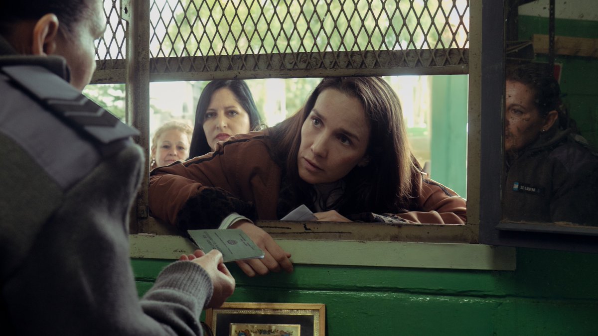 Crítica de la excepcional nueva película de Benjamín Ávila #LaMujerDeLaFila: Delicias de la visita conyugal cinefreaks.net/2025/09/03/la-… a través de <a href="/CineFreaks/">Cinefreaks.gr</a>.net