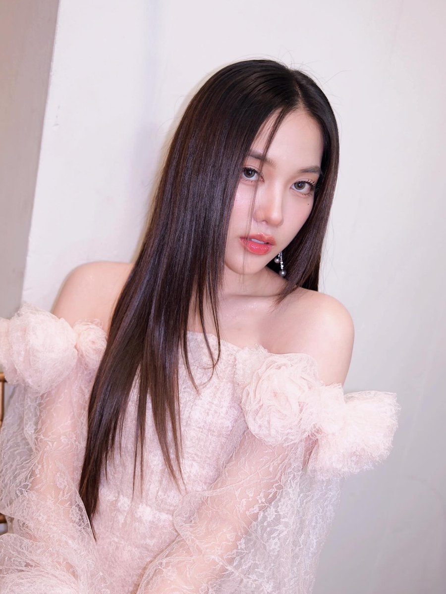 yoongsar's tweet image. Freen sarocha the woman u are 🔥

FREEN BECKY LATAM TOUR PERU
#FreenBecky1stFMinLima
#srchafreen