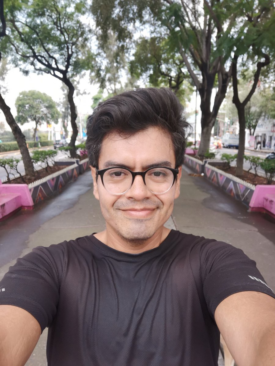 Estaba llevando mi alimentación y pérdida de grasa súper bien pero agosto ha sido algo duro en términos de festejos, situaciones y pues la vida, pero cada día es una nueva oportunidad y pues a seguirle dando con mucho amor y paciencia.