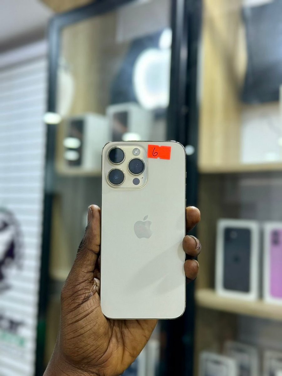 MomentTech_Comm's tweet image. 🇺🇸iPhone 14PM 128GB LOCK || BH 88 ||  N700,000